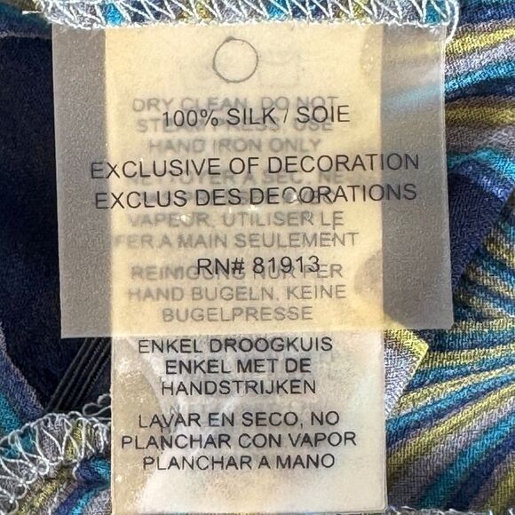 Robert Graham Womens Geometric Blouse Blue Green Button Down Sz M - Picture 9 of 9